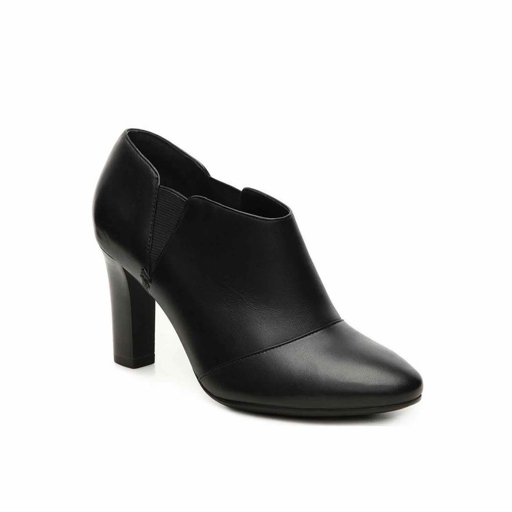 Lauren Ralph Lauren Chic Soft Black Leather Heeled Ankle Booties ‘Brittni’